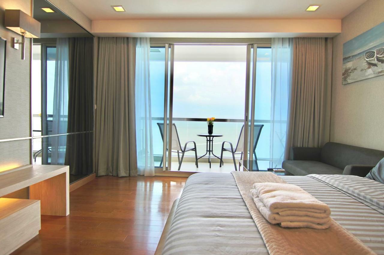 Luxurious Beachfront Pattaya Exteriér fotografie
